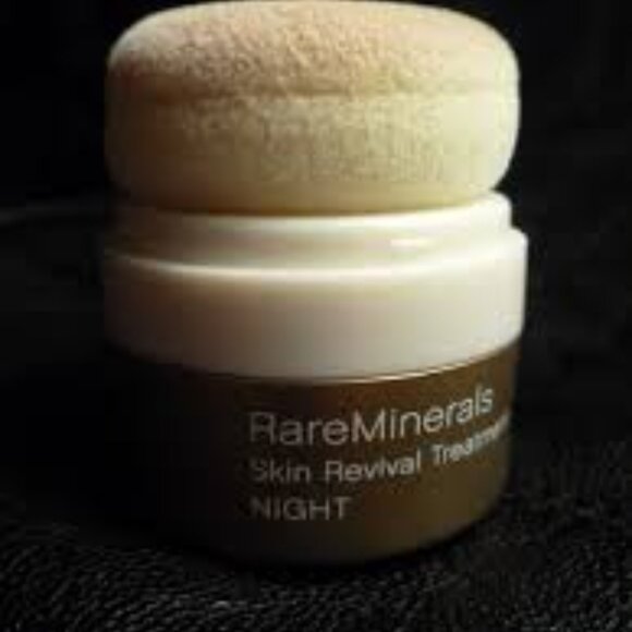 Bare Escentuals RareMinerals Skin Revival Treatment NIGHT in Light .05 oz - 8H1 - Picture 3 of 9